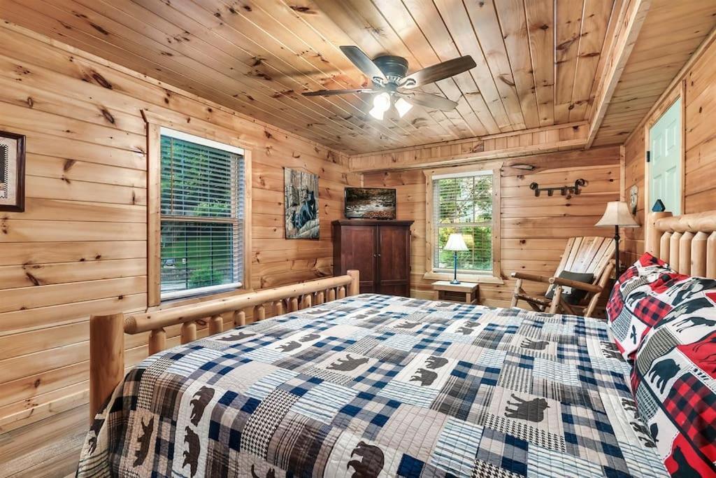 A Top Notch Lodge~Gatlinburg Exteriör bild