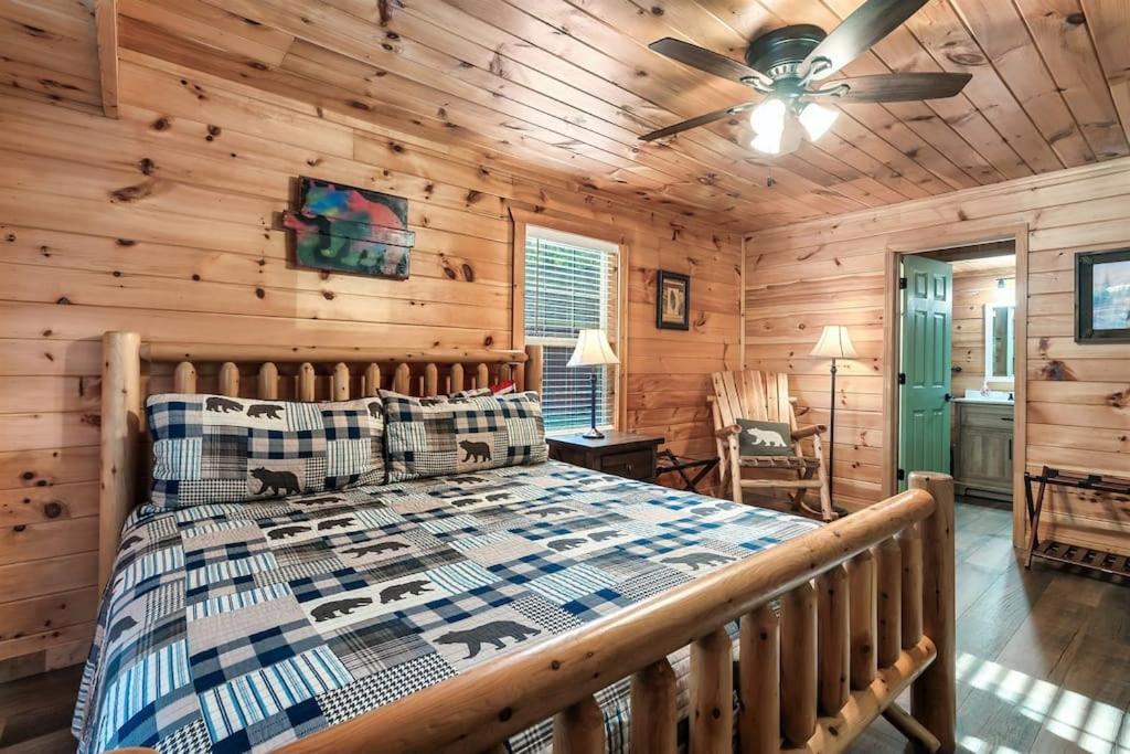 A Top Notch Lodge~Gatlinburg Exteriör bild