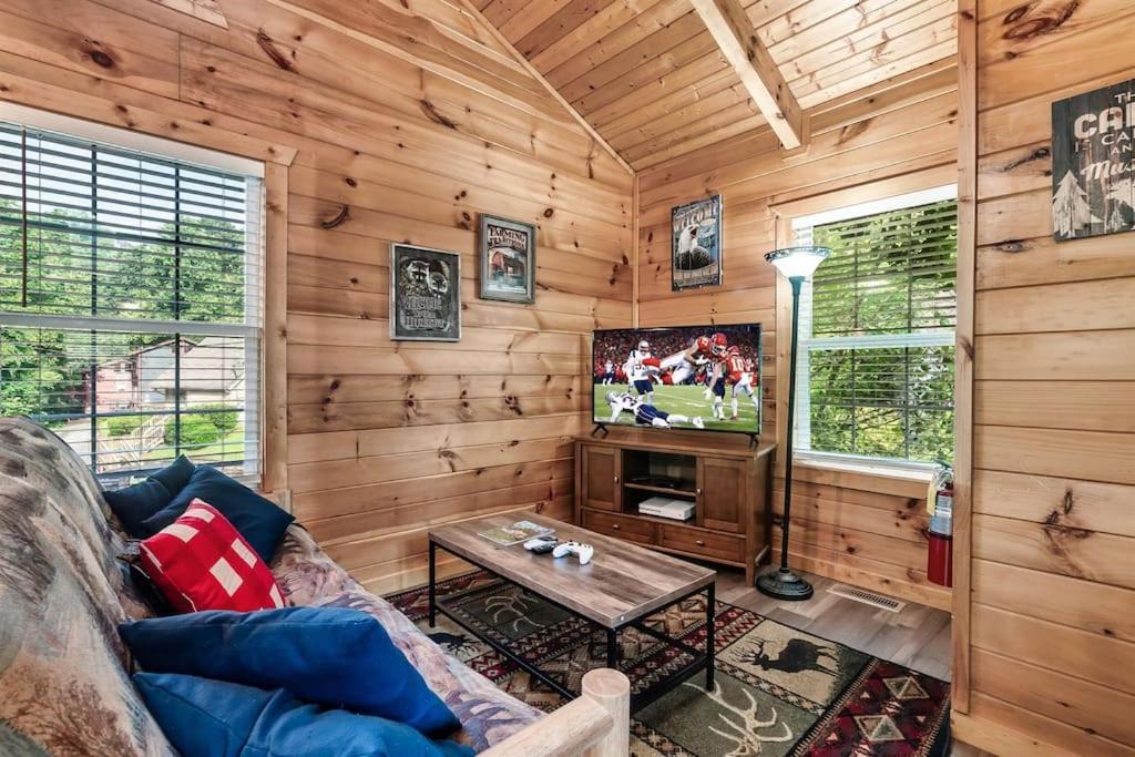A Top Notch Lodge~Gatlinburg Exteriör bild