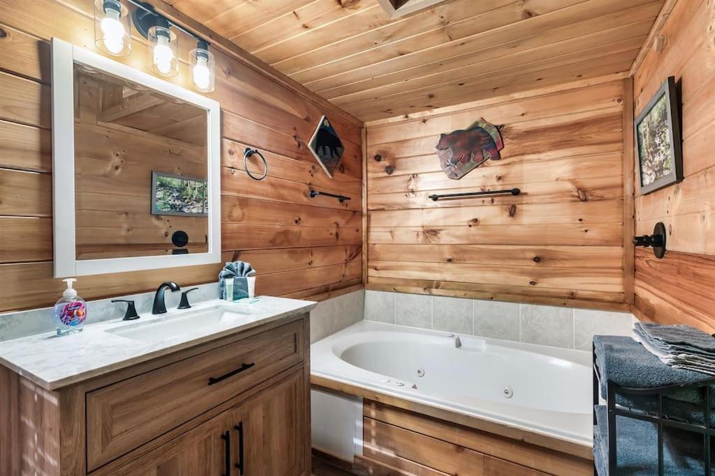 A Top Notch Lodge~Gatlinburg Exteriör bild