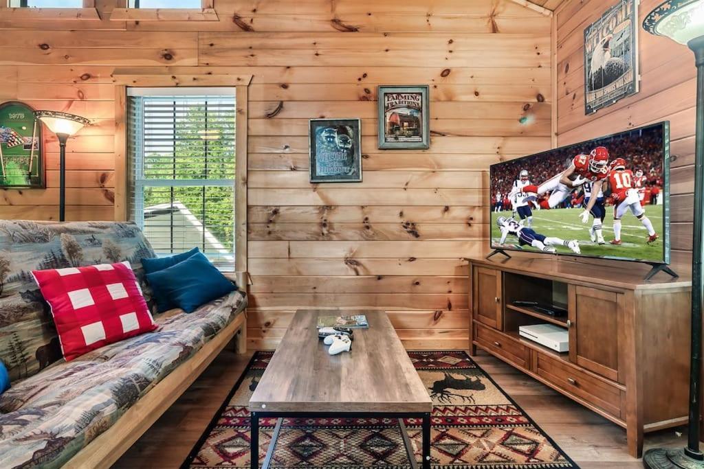 A Top Notch Lodge~Gatlinburg Exteriör bild