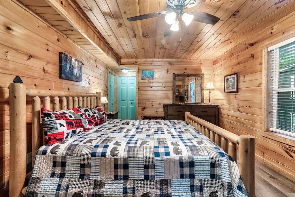 A Top Notch Lodge~Gatlinburg Exteriör bild