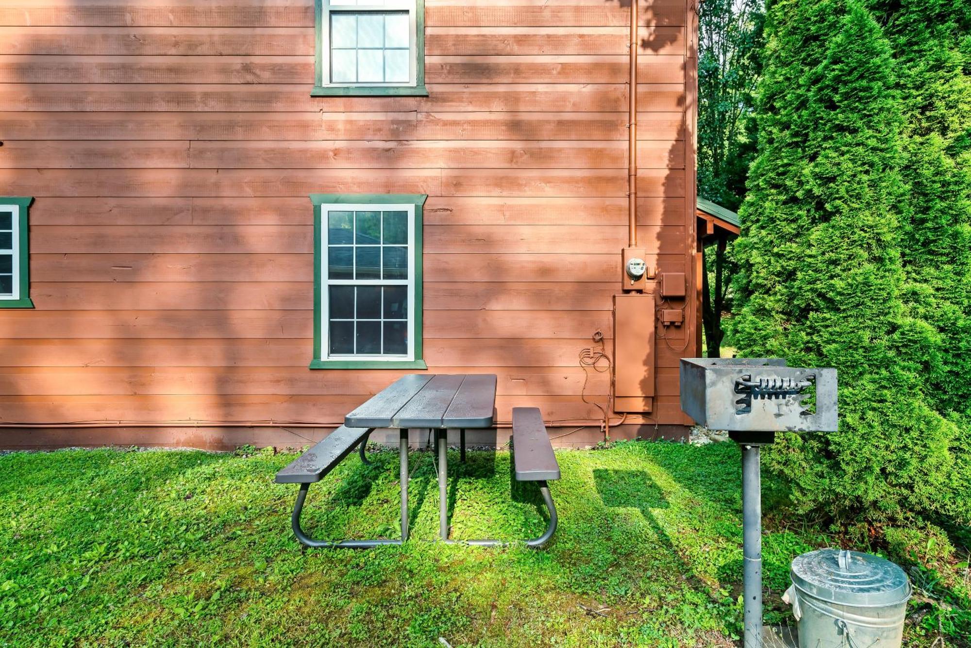 A Top Notch Lodge~Gatlinburg Exteriör bild